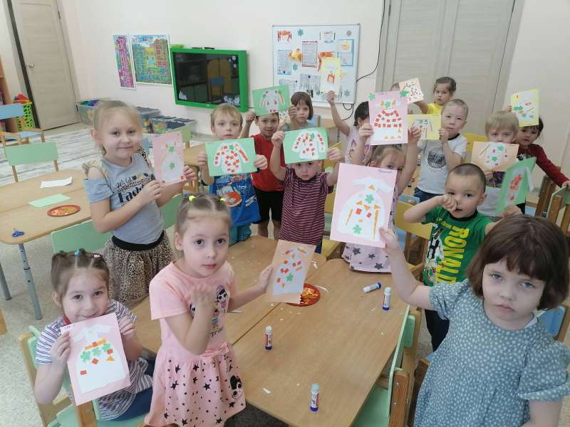 Дружба крепкая не расклеится...