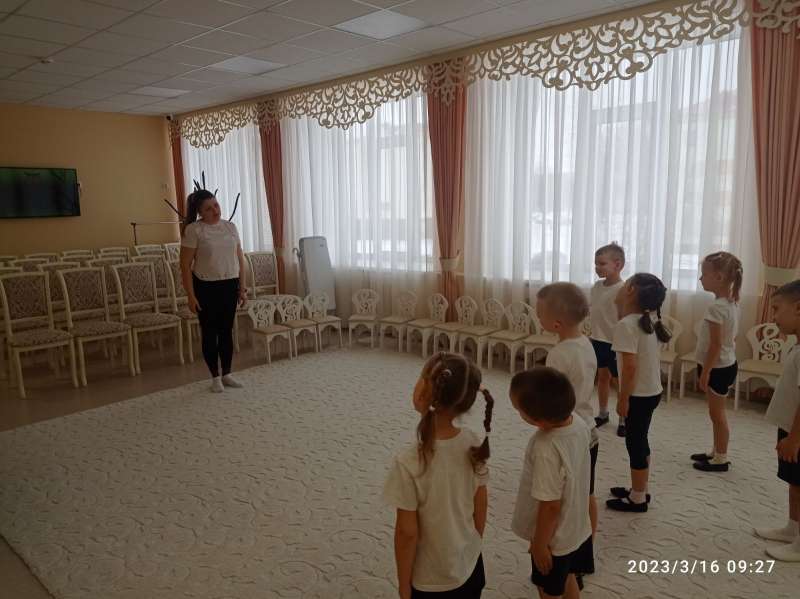 Утренняя гимнастика вместе с директором