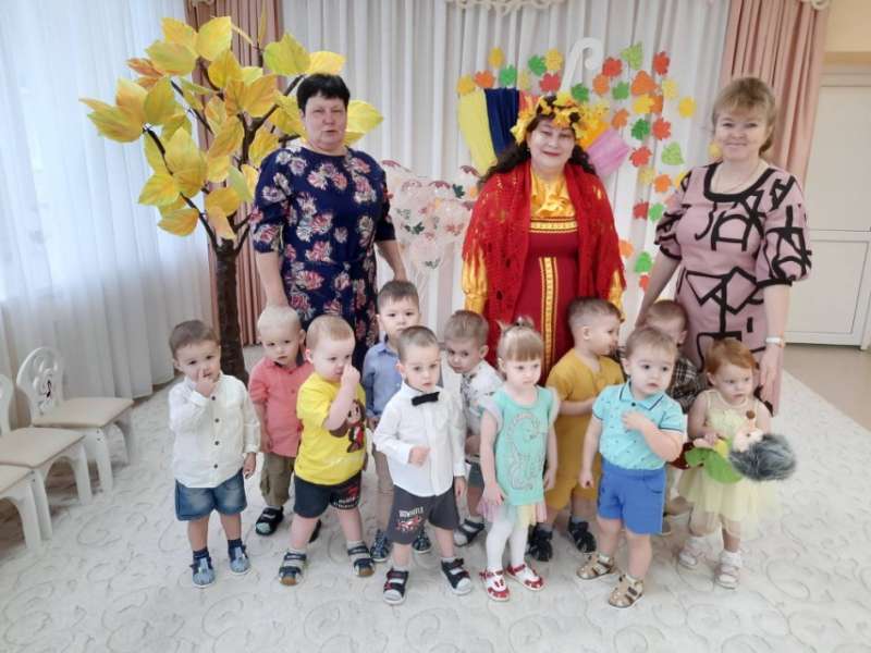 В гости пришла красавица - Осень!
