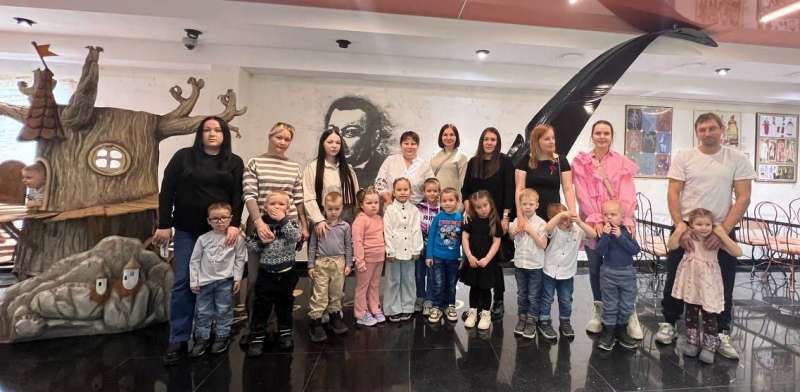 Выходной группы "Обучайка" в театре!